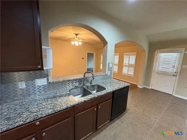 $1,850 | 374 Posey Pass, New Braunfels, TX 78132