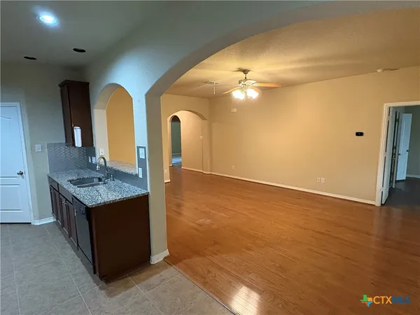 $1,850 | 374 Posey Pass, New Braunfels, TX 78132