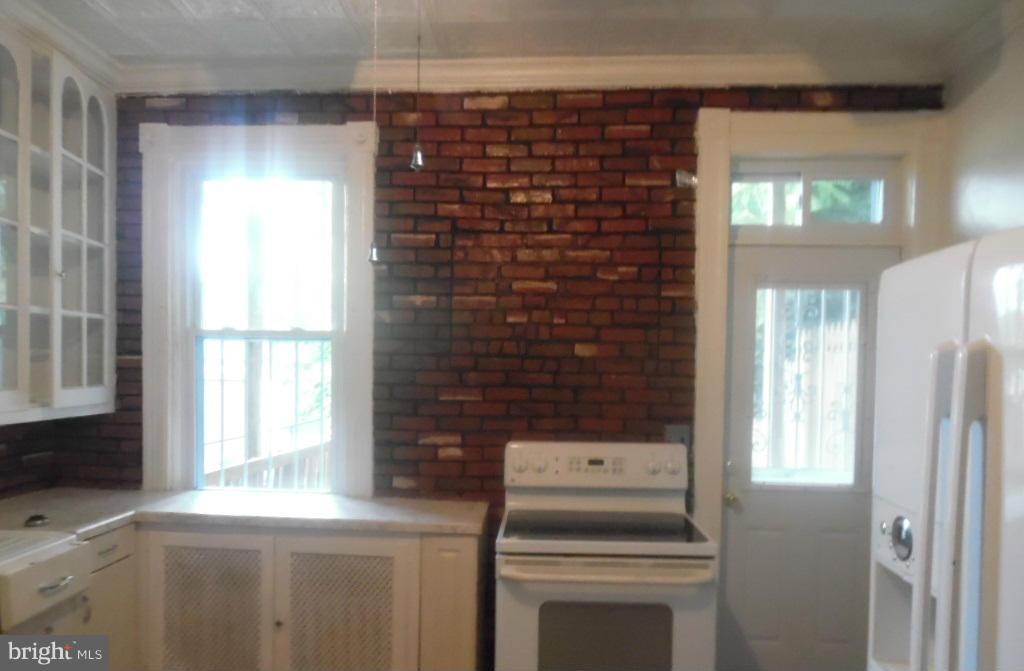 3522 Old York Road Baltimore, MD 21218 - Photo 6 of 18 Interior (General)