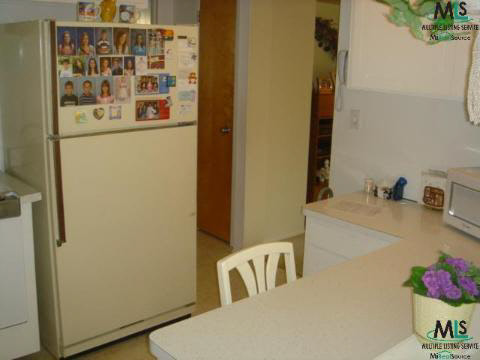 29382 Hoover Road Warren, MI 48093 - Photo 6 of 9 939649-5.JPG