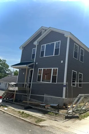 $760,000 | 126 Johnson Street, Providence, RI 02905