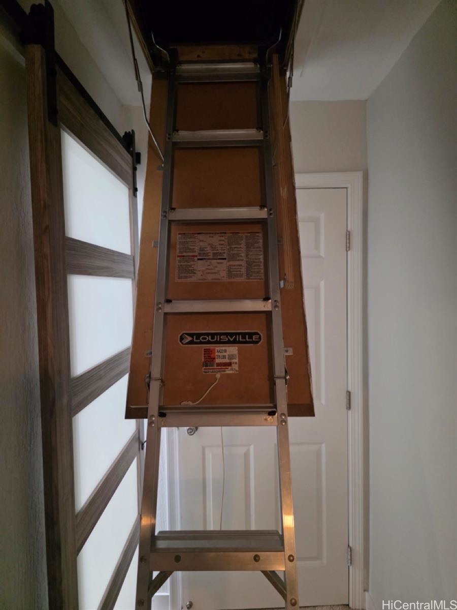 47-261 Hui Iwa Street, Unit 64 Kaneohe, HI 96744 - Photo 20 of 21 a view of staircase
