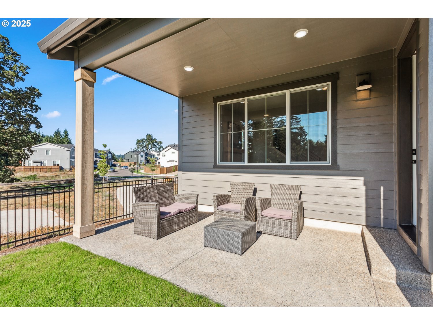 27223 Southwest Vista Rdg Lane Wilsonville, OR 97070 - Photo 38 of 45 Gallery Image 38