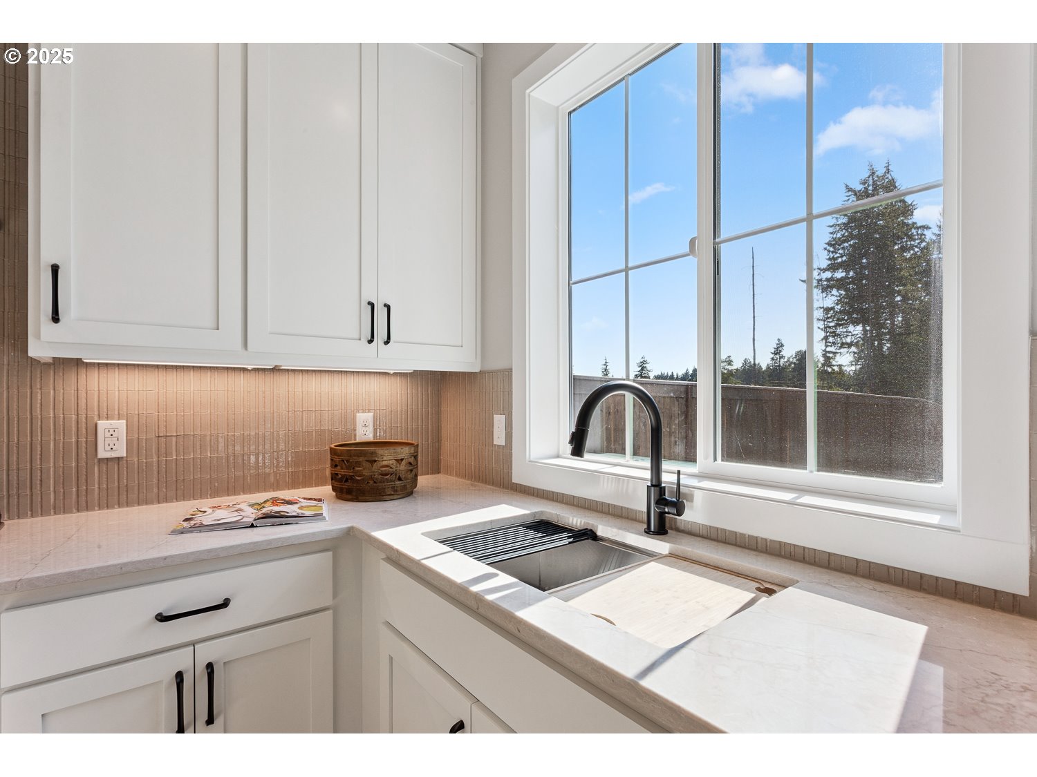 27223 Southwest Vista Rdg Lane Wilsonville, OR 97070 - Photo 10 of 45 Gallery Image 10