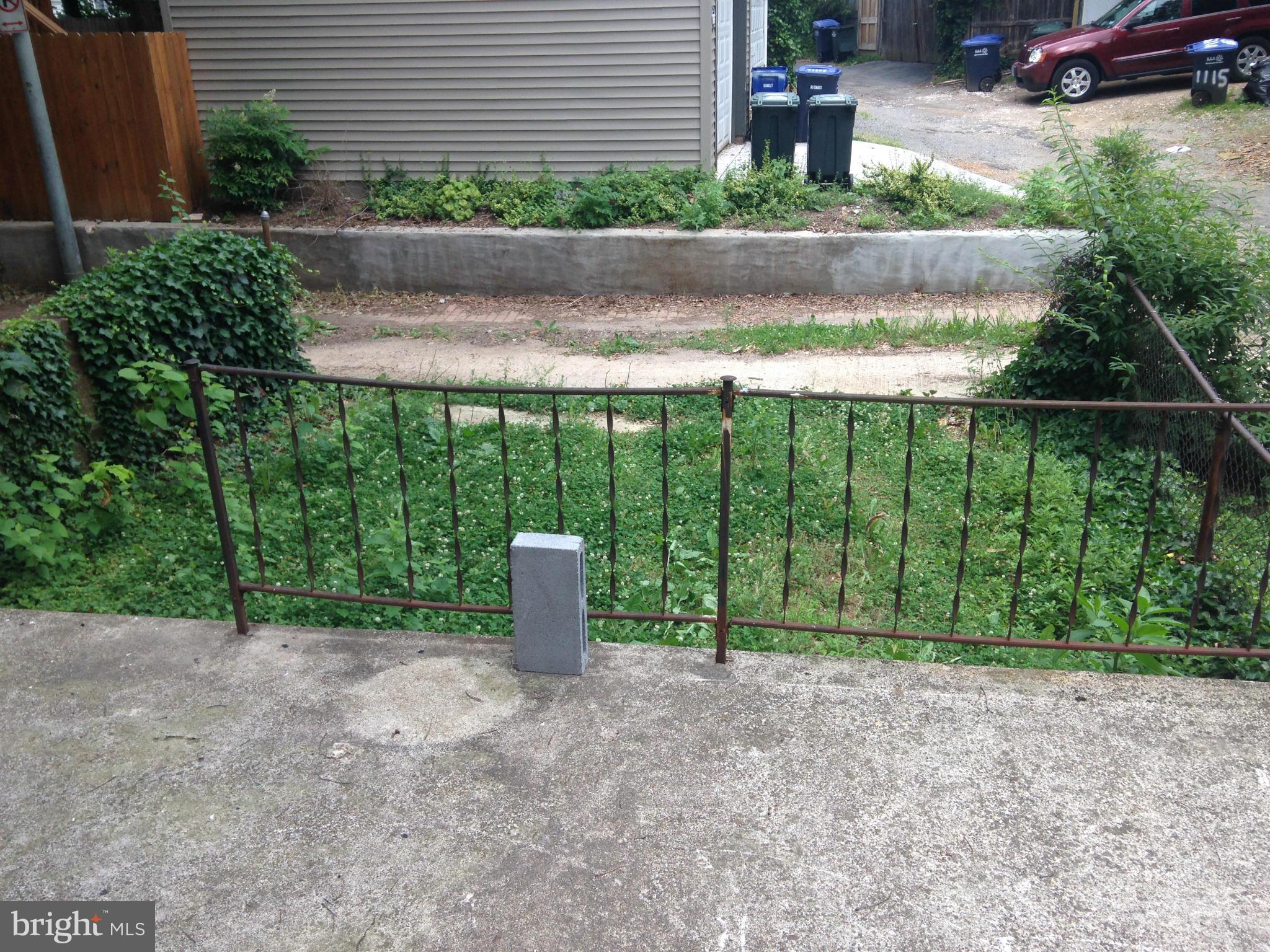 512 12th Street Northeast Washington, DC 20002 - Photo 4 of 19 Patio
