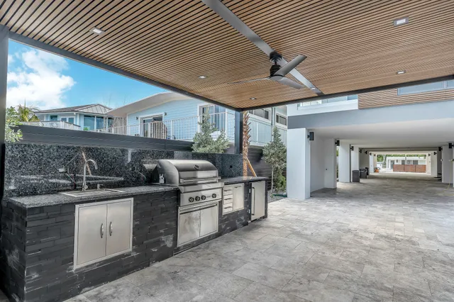 $12,500,000 | 16 Seaside Avenue, Key Largo, FL 33037