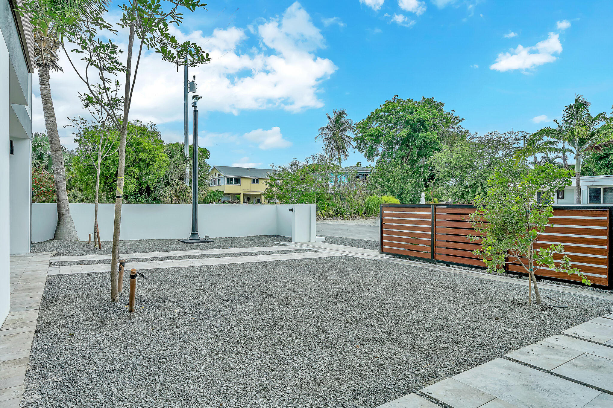 16 Seaside Avenue Key Largo, FL 33037 - Photo 129 of 140 Custom paved driveway