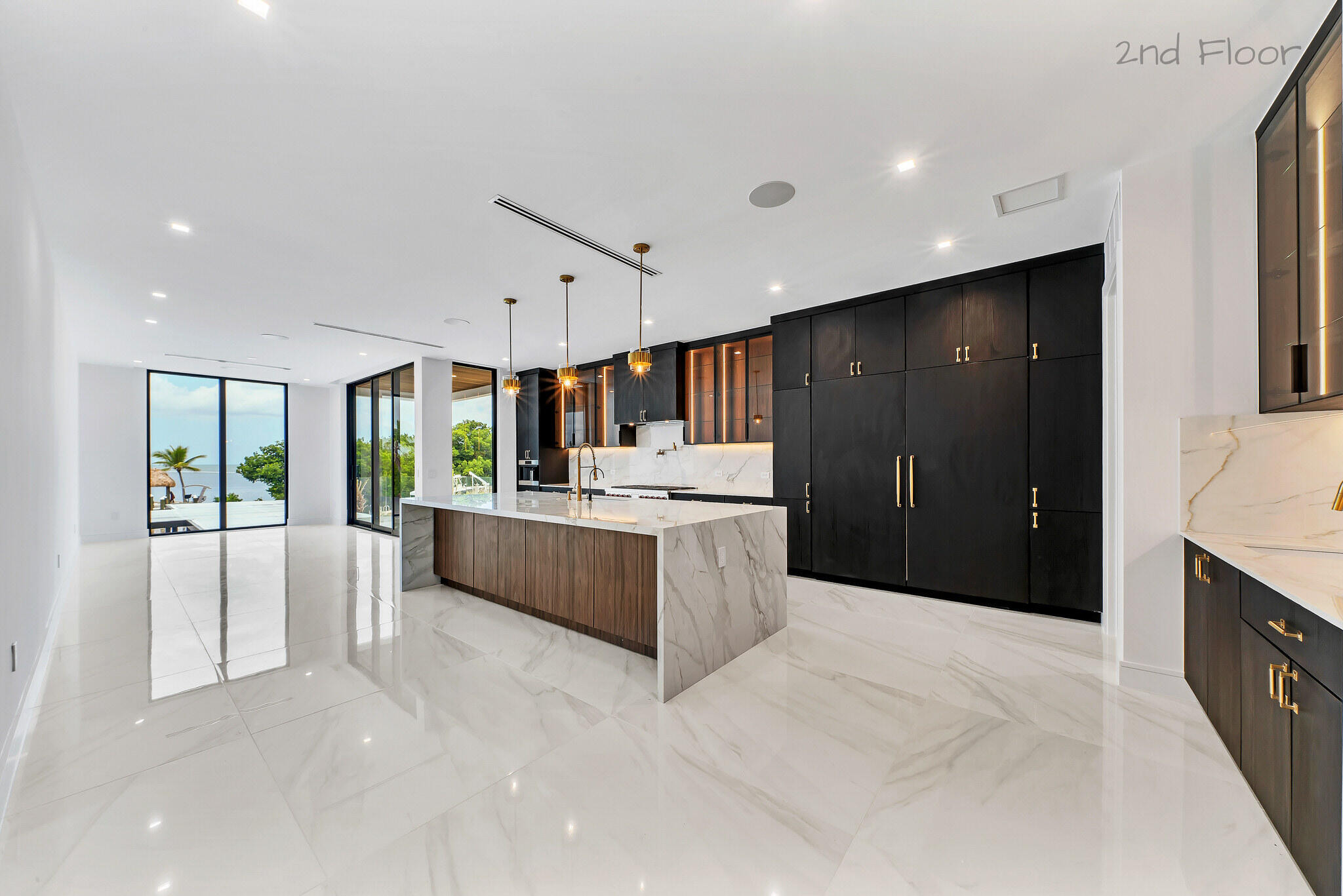 16 Seaside Avenue Key Largo, FL 33037 - Photo 13 of 140 State of the art kitchen