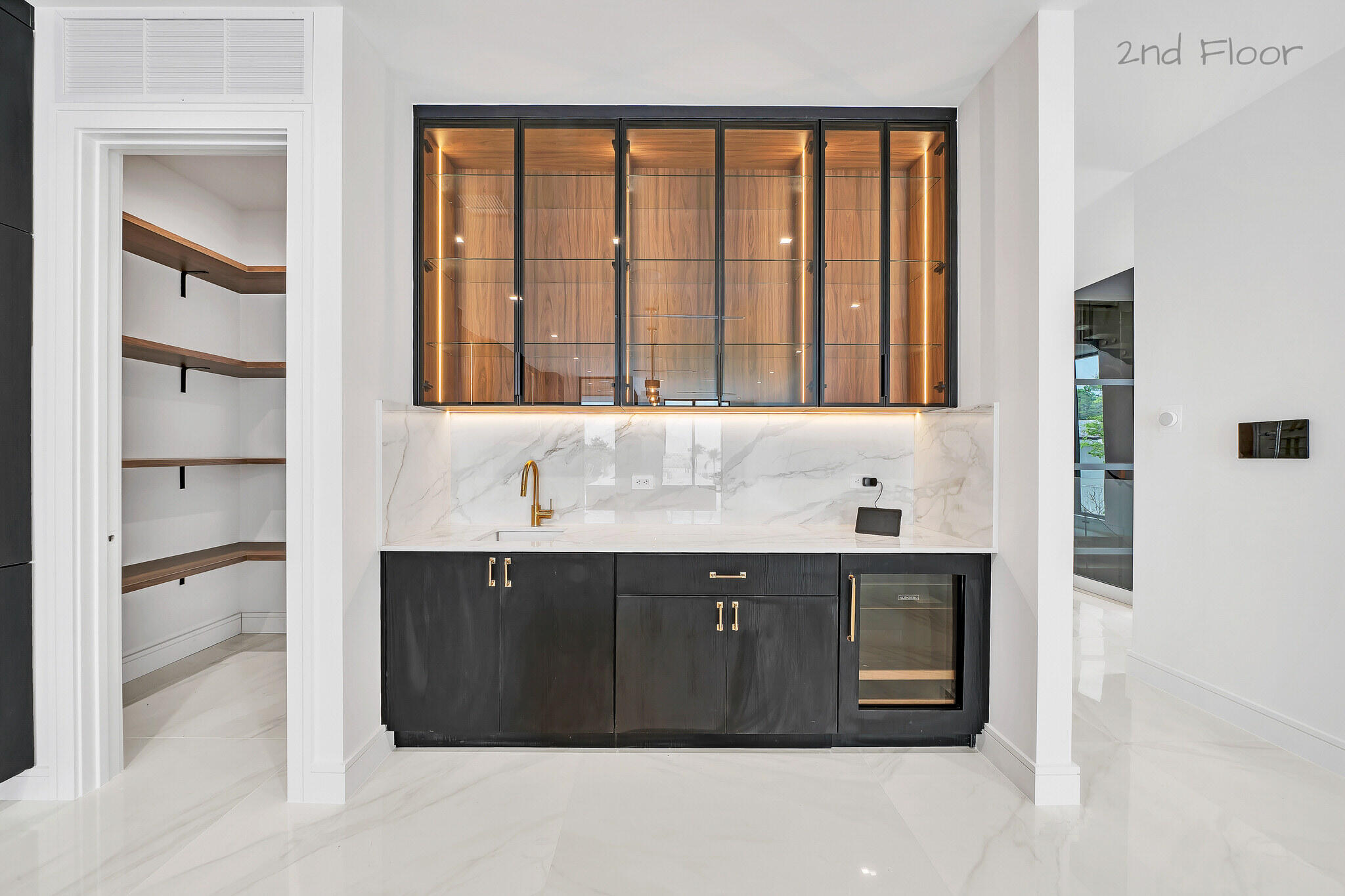 16 Seaside Avenue Key Largo, FL 33037 - Photo 30 of 140 a kitchen with a sink and a large window