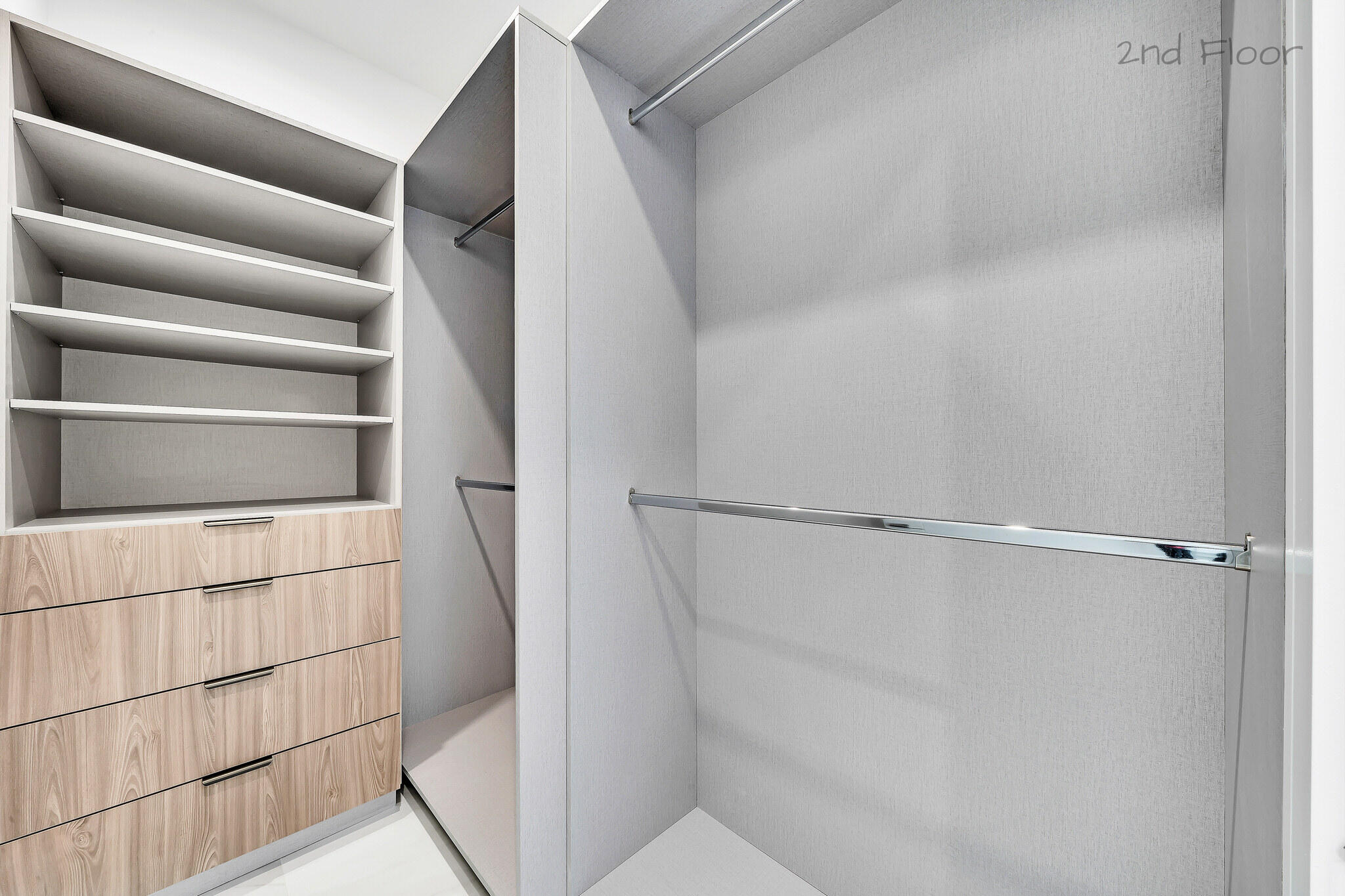 16 Seaside Avenue Key Largo, FL 33037 - Photo 48 of 140 Guest bedroom suite