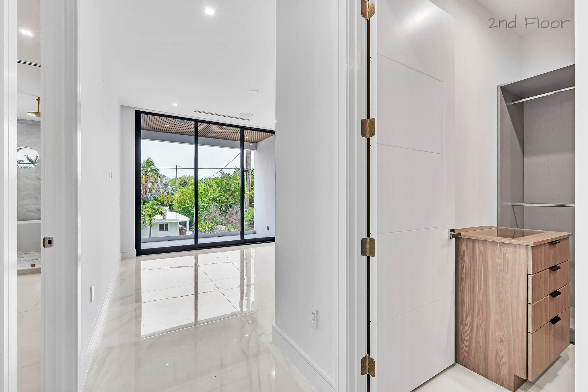16 Seaside Avenue Key Largo, FL 33037 - Photo 51 of 140 a view of kitchen with furniture and refrigerator