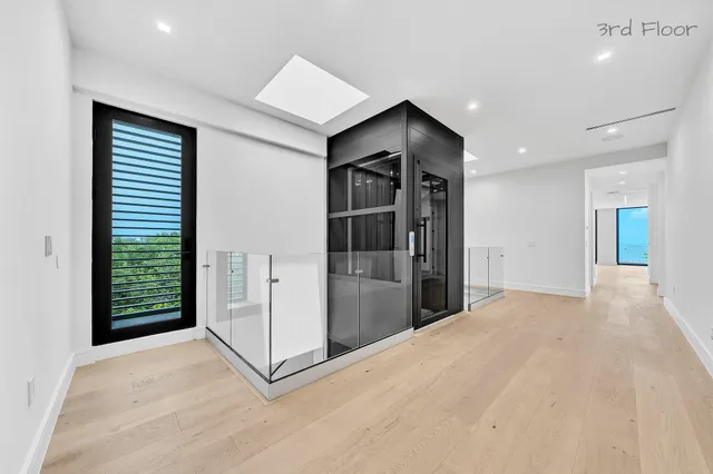 $12,500,000 | 16 Seaside Avenue, Key Largo, FL 33037