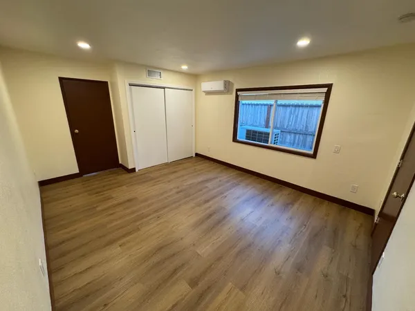 $2,000 | 1143 West El Camino Avenue, Sacramento, CA 95833