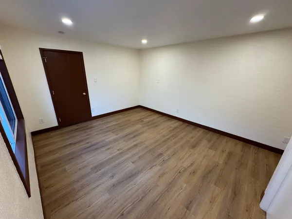 $2,000 | 1143 West El Camino Avenue, Sacramento, CA 95833
