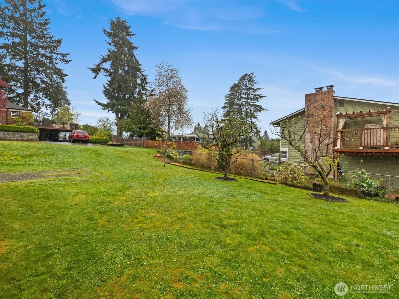 22427 82nd Avenue West Edmonds, WA 98026 - Photo 5 of 29