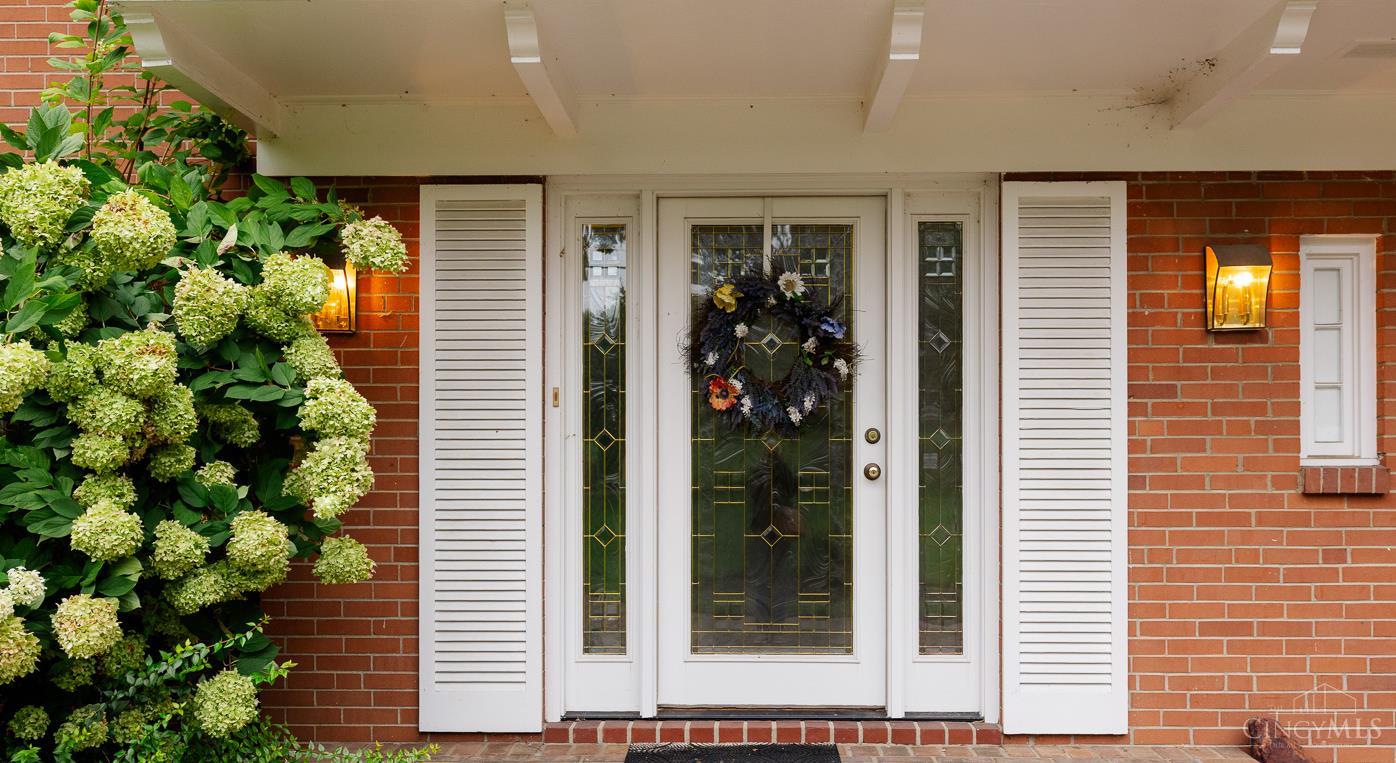 5765 Miami Road Cincinnati, OH 45243 - Photo 4 of 63 Gallery Image 4