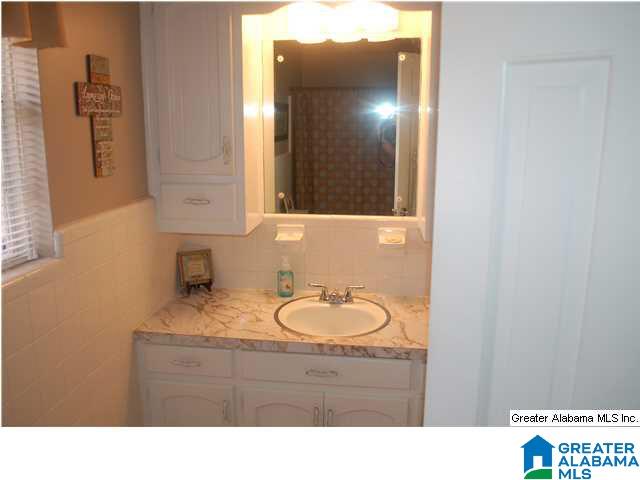 3417 Hurricane Road Birmingham, AL 35226 - Photo 11 of 32