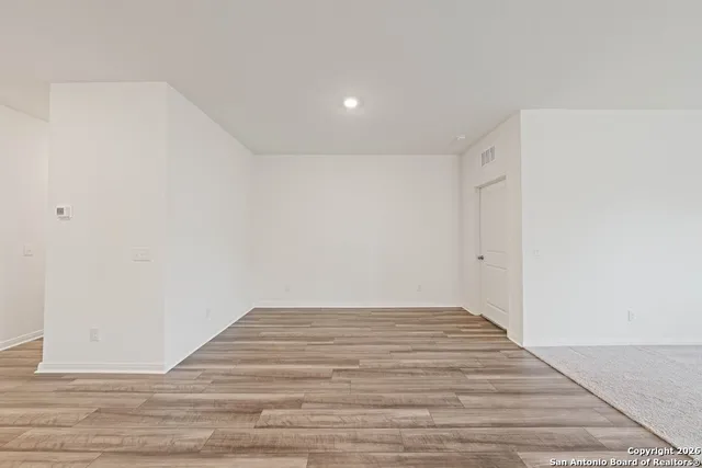 $1,695 | 6028 Pearl Meadow, Converse, TX 78109