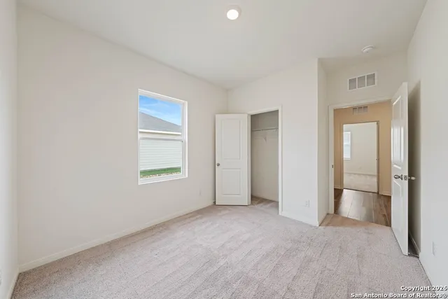 $1,695 | 6028 Pearl Meadow, Converse, TX 78109