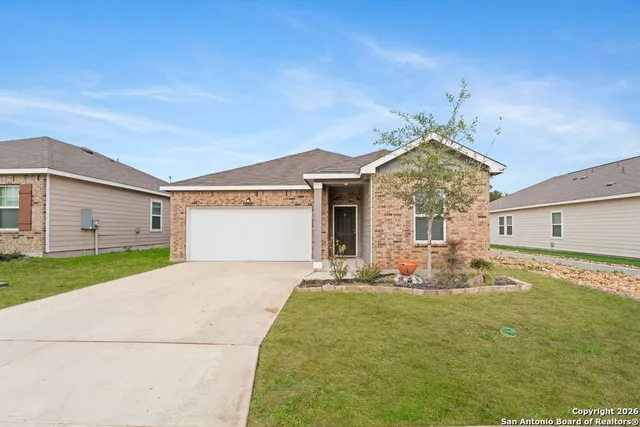 $1,695 | 6028 Pearl Meadow, Converse, TX 78109