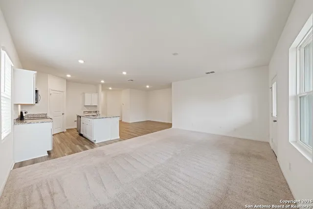 $1,695 | 6028 Pearl Meadow, Converse, TX 78109