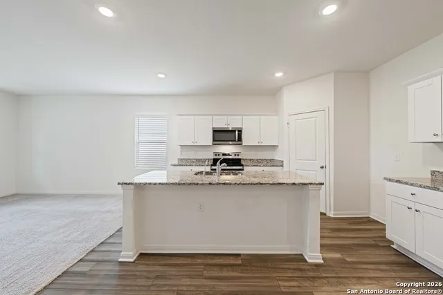 $1,695 | 6028 Pearl Meadow, Converse, TX 78109