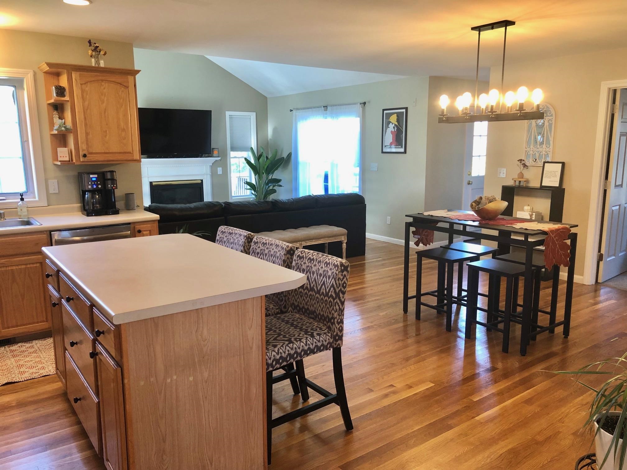 28 Ezras Way Dover, NH 03820 - Photo 11 of 34