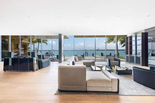 $195,000 | 825 East Dilido Drive, Miami Beach, FL 33139