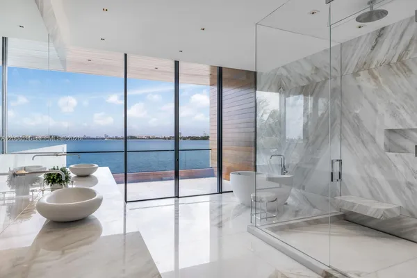 $165,000 | 825 East Dilido Drive, Miami Beach, FL 33139