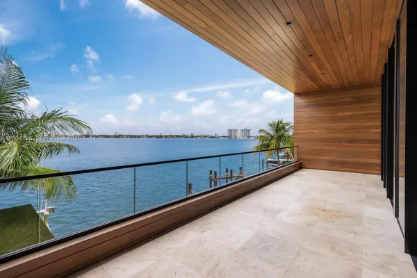 $195,000 | 825 East Dilido Drive, Miami Beach, FL 33139