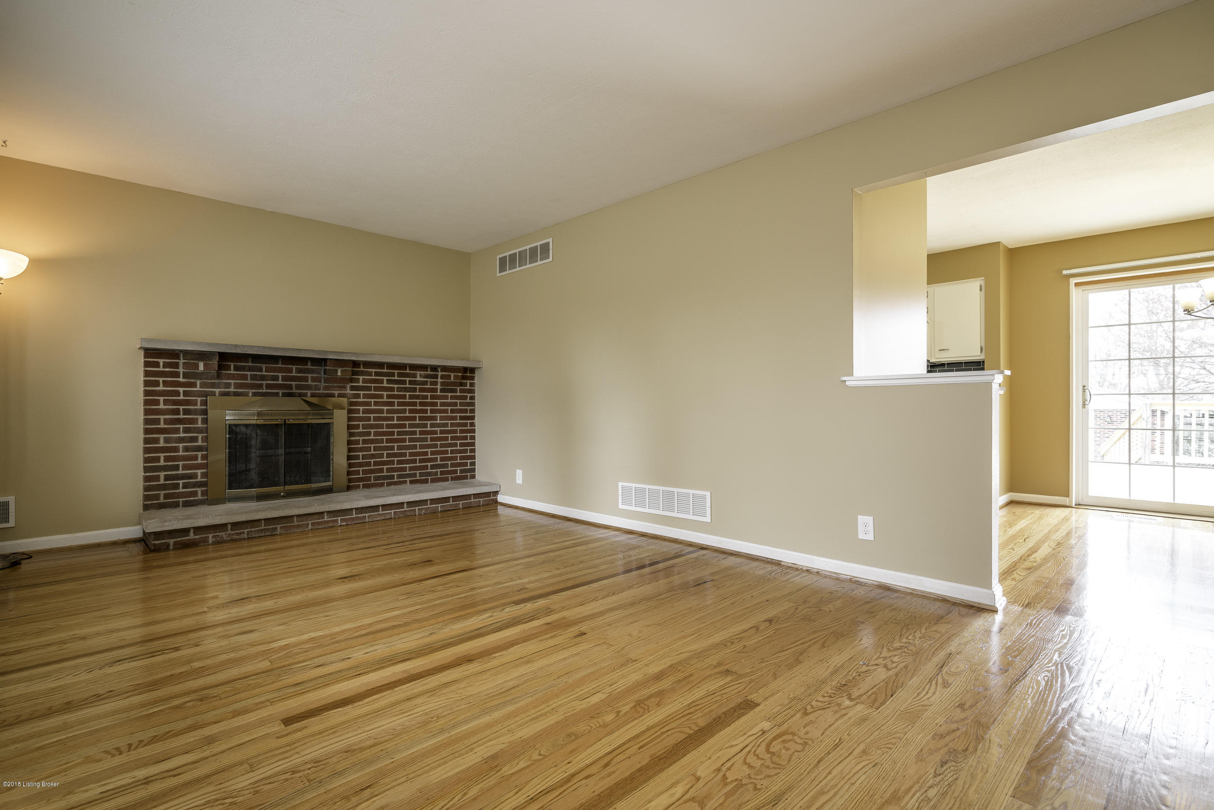 8214 Delido Road Louisville, KY 40219 - Photo 6 of 53 6