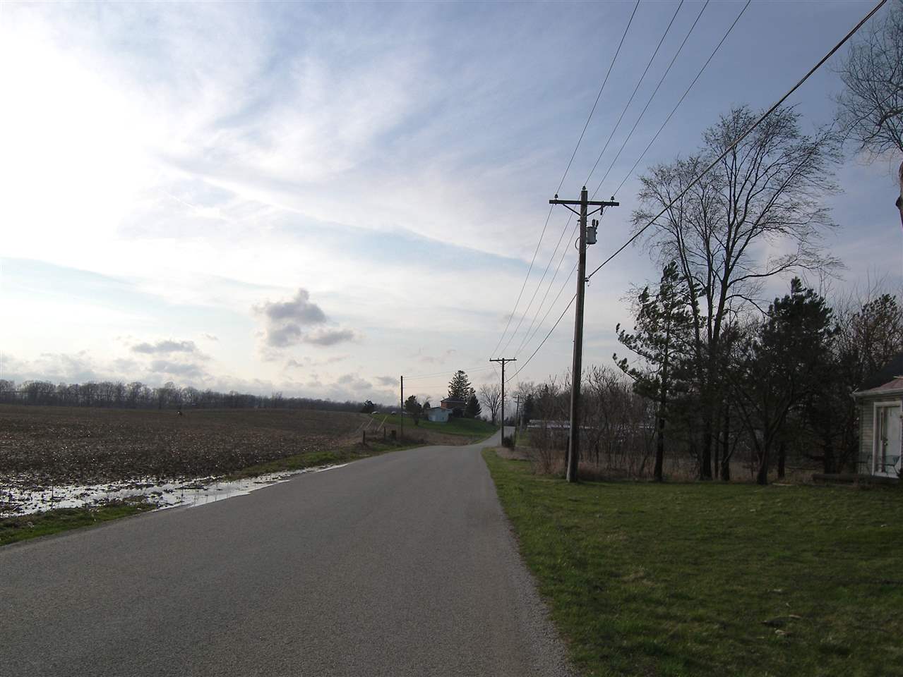 3304 Wooster Road Pierceton, IN 46562 - Photo 13 of 14 Gallery Image 13
