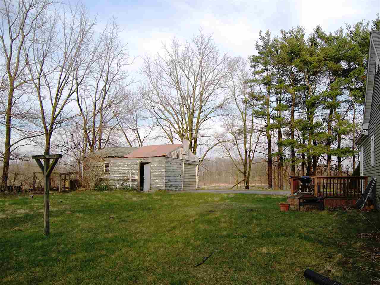 3304 Wooster Road Pierceton, IN 46562 - Photo 9 of 14 Gallery Image 9