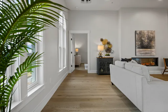 $2,539,000 | 2 India Street, Unit 4, Portland, ME 04101