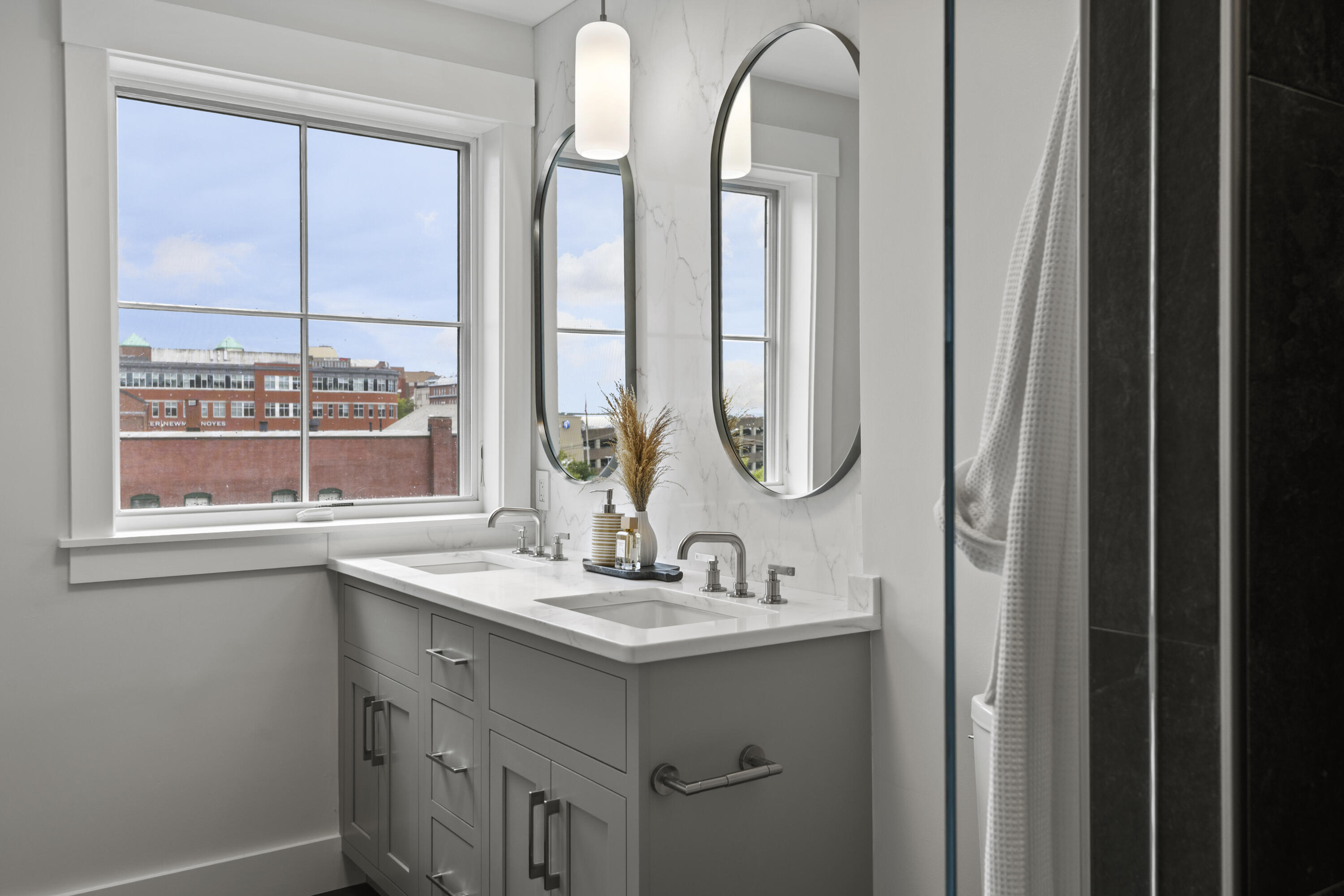 2 India Street, Unit 4 Portland, ME 04101 - Photo 26 of 51 India St_026_Unit4_mls