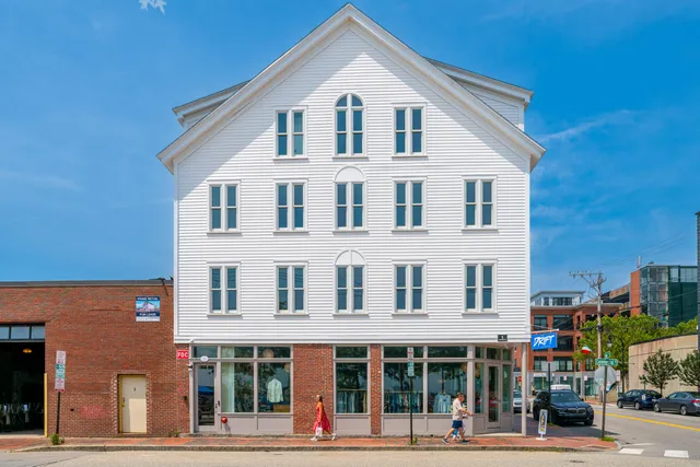 $2,539,000 | 2 India Street, Unit 4, Portland, ME 04101