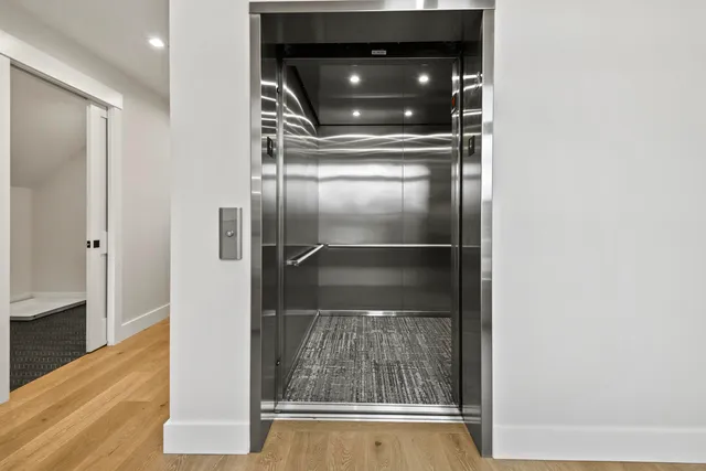 $2,539,000 | 2 India Street, Unit 4, Portland, ME 04101