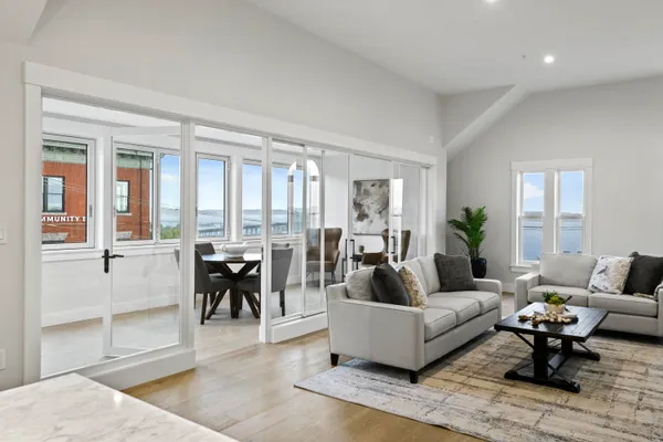 $2,539,000 | 2 India Street, Unit 4, Portland, ME 04101