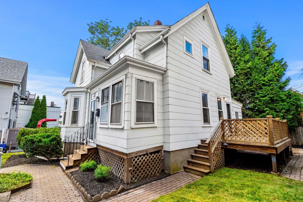 47 Elliott Street Beverly, MA 01915 - Photo 2 of 39