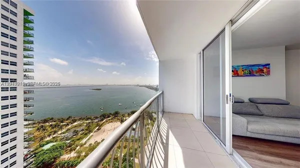 $3,200 | 1750 North Bayshore Drive, Unit 2803, Miami, FL 33132