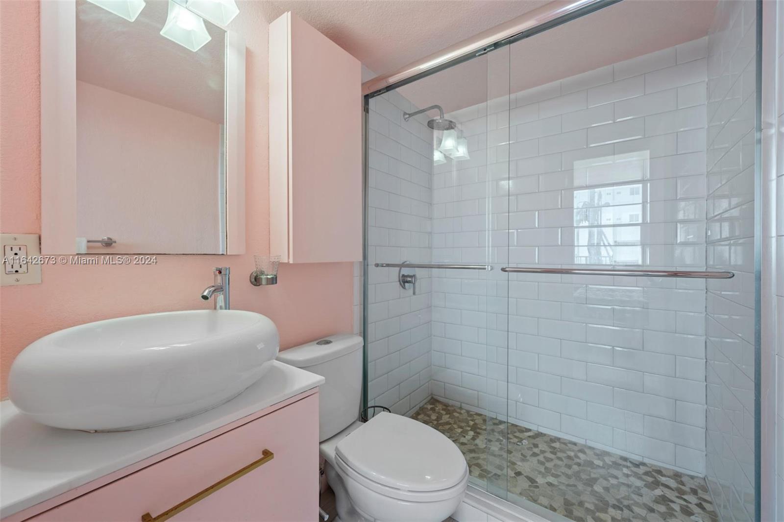 5313 Collins Avenue, Unit 207 Miami Beach, FL 33140 - Photo 12 of 25