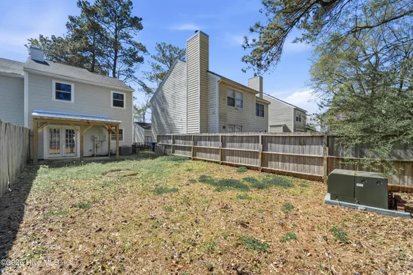 $1,395 | 208 Bracken Place, Jacksonville, NC 28540