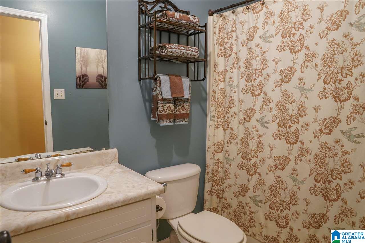 2710 Ray Way Birmingham, AL 35235 - Photo 15 of 23