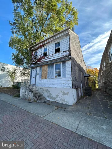 $100,000 | 246 South Broad Street, Woodbury, NJ 08096