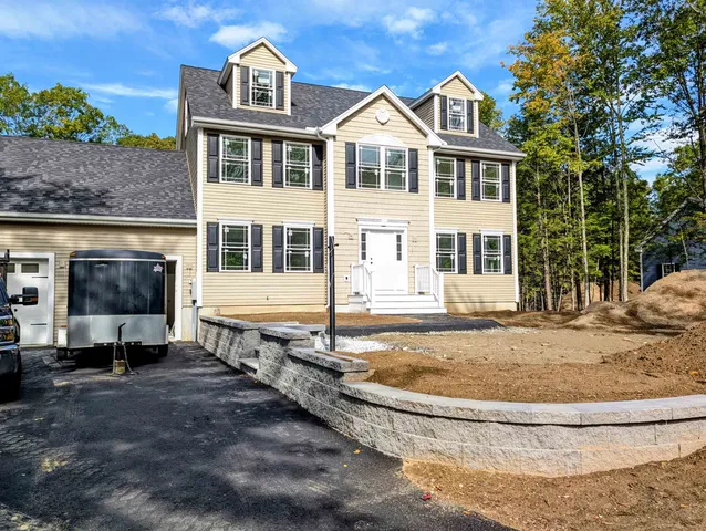 $849,900 | 15 Bald Hill Road, Raymond, NH 03077