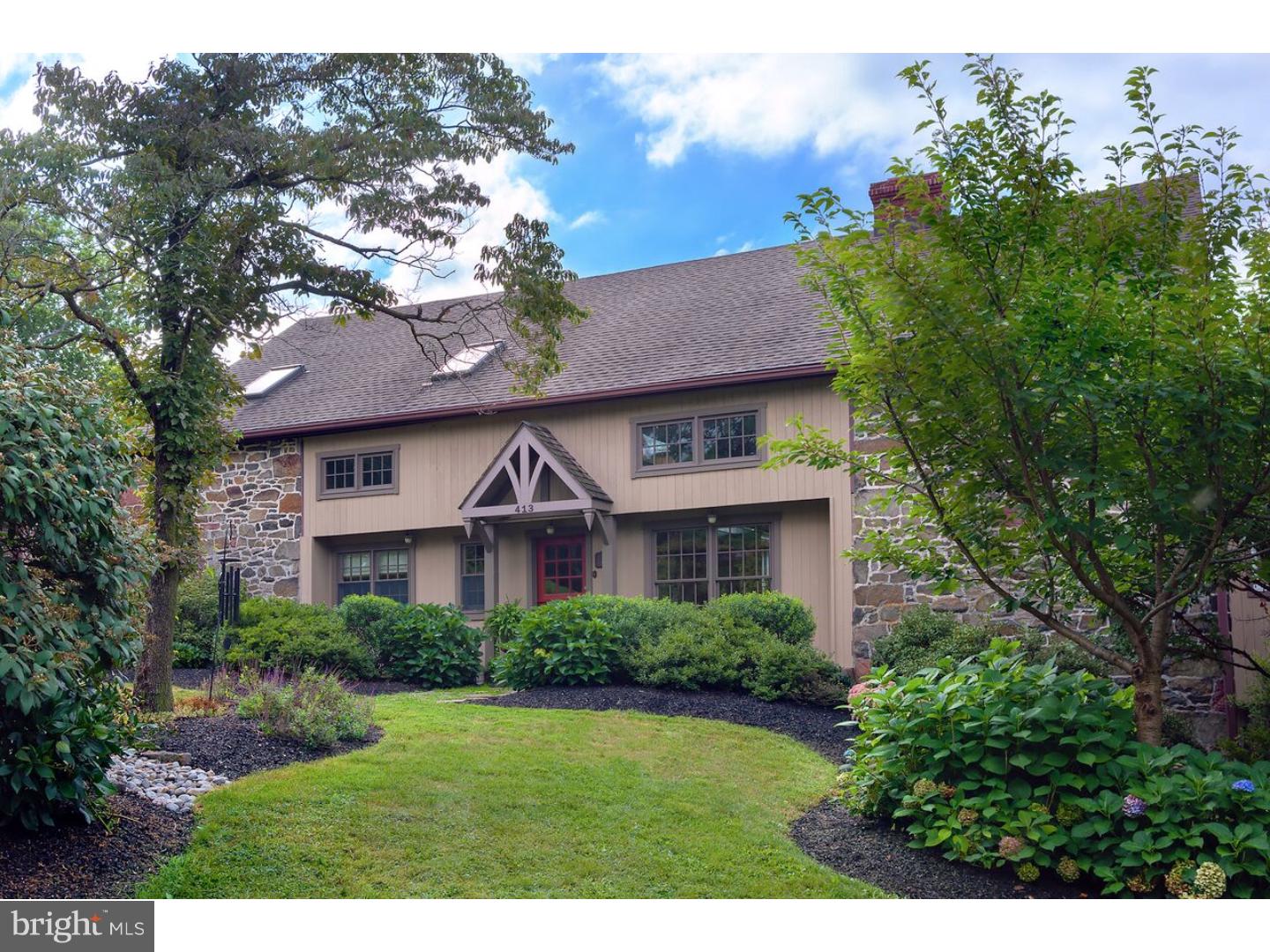 413 Chapel Hill Road Reading, PA 19608 - Photo 1 of 24