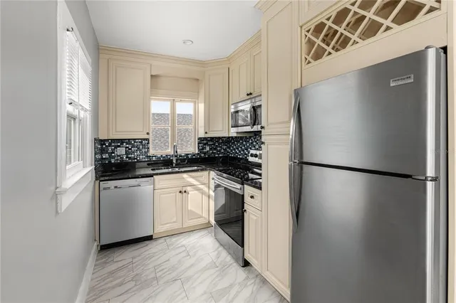 $424,900 | 520 Vermont Avenue, Daytona Beach, FL 32118