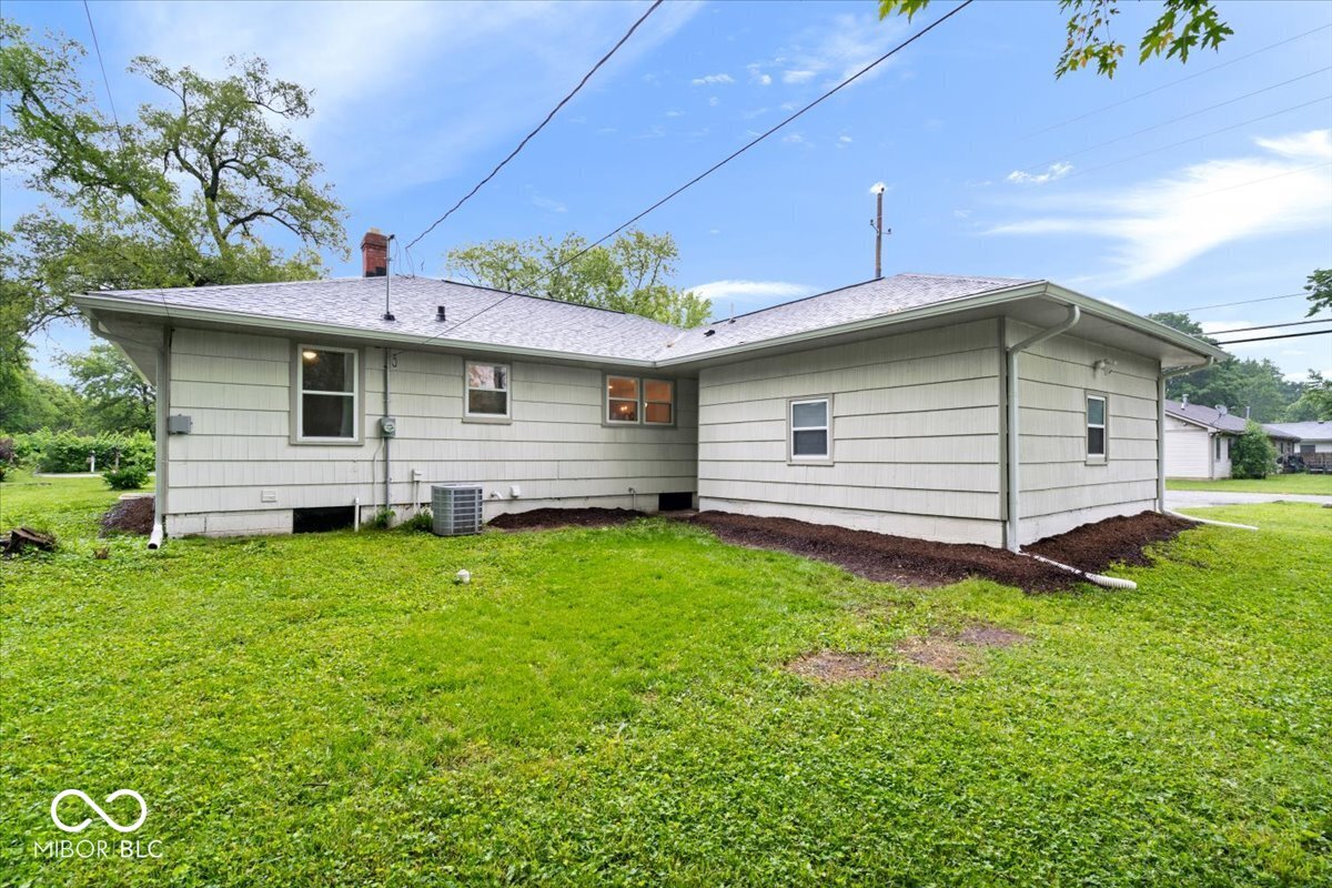 2105 Mayfair Drive Indianapolis, IN 46260 - Photo 25 of 25 Gallery Image 25