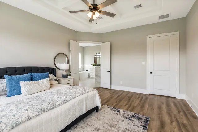 $798,775 | 1404 Bluebonnet Ridge Drive, Chappell Hill, TX 77426