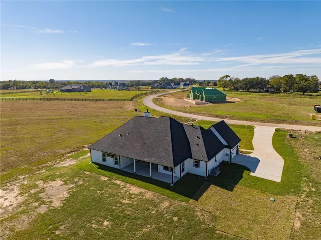 $798,775 | 1404 Bluebonnet Ridge Drive, Chappell Hill, TX 77426